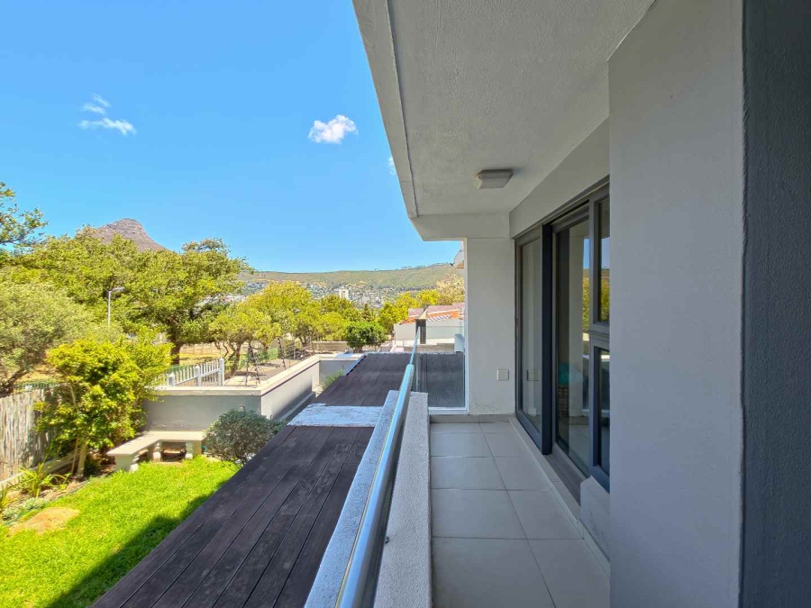 2 Bedroom Property for Sale in Vredehoek Western Cape